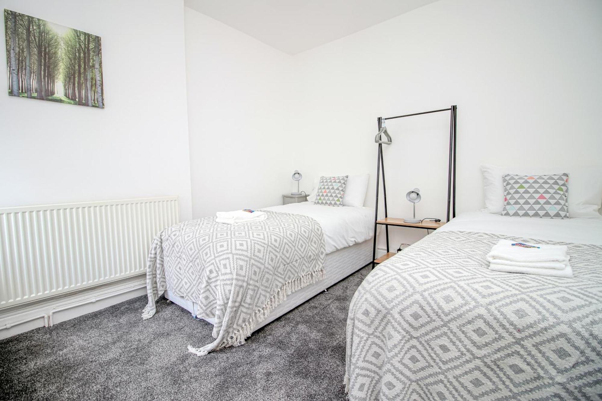 Norton Terrace Charming Home In The Beautiful Afan Forest By Staystaycations Port Talbot Extérieur photo